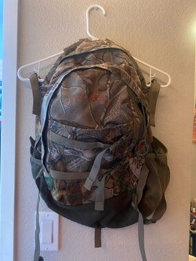 Men's Camouflage Outdoor Backpack - Brown/Green